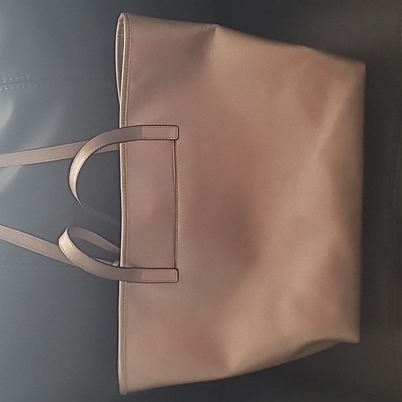 Michael Kors gold leather tote - Picture 3 of 4